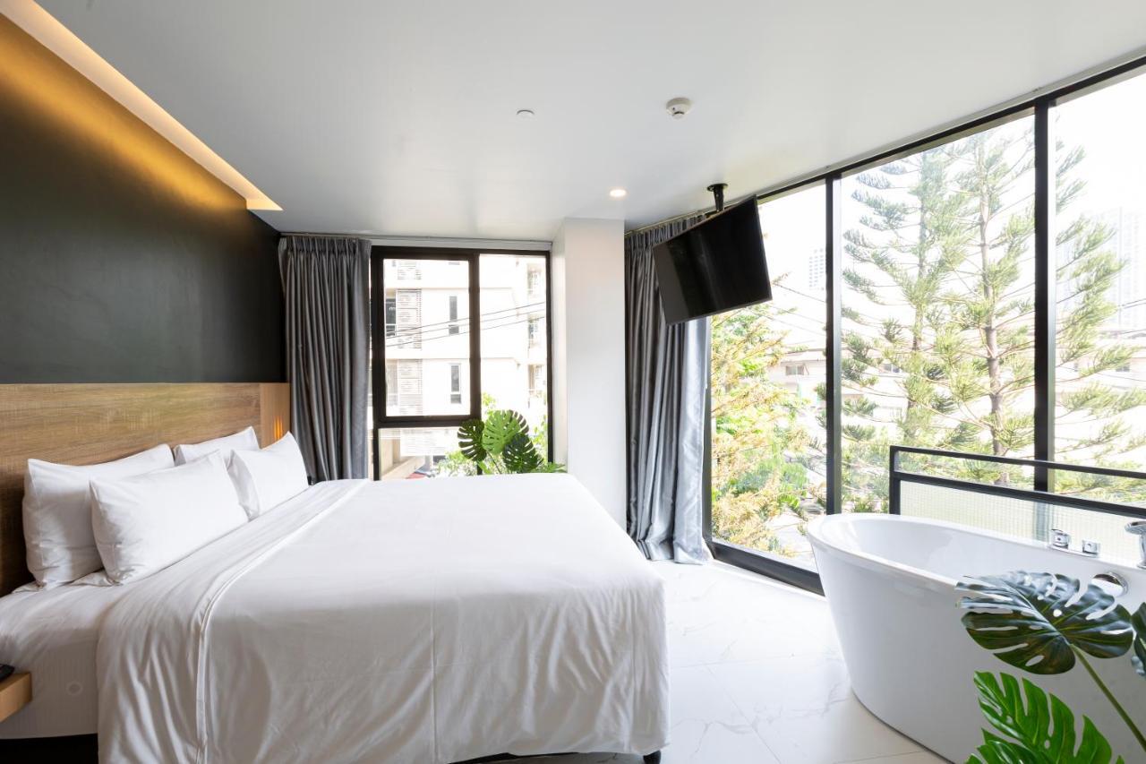 Corner Suites